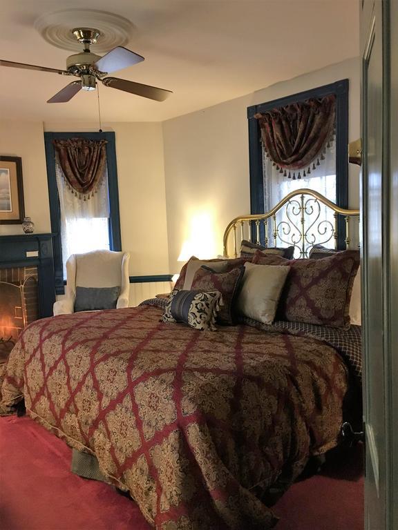 Parsonage Inn Bed And Breakfast 圣迈克尔斯 外观 照片