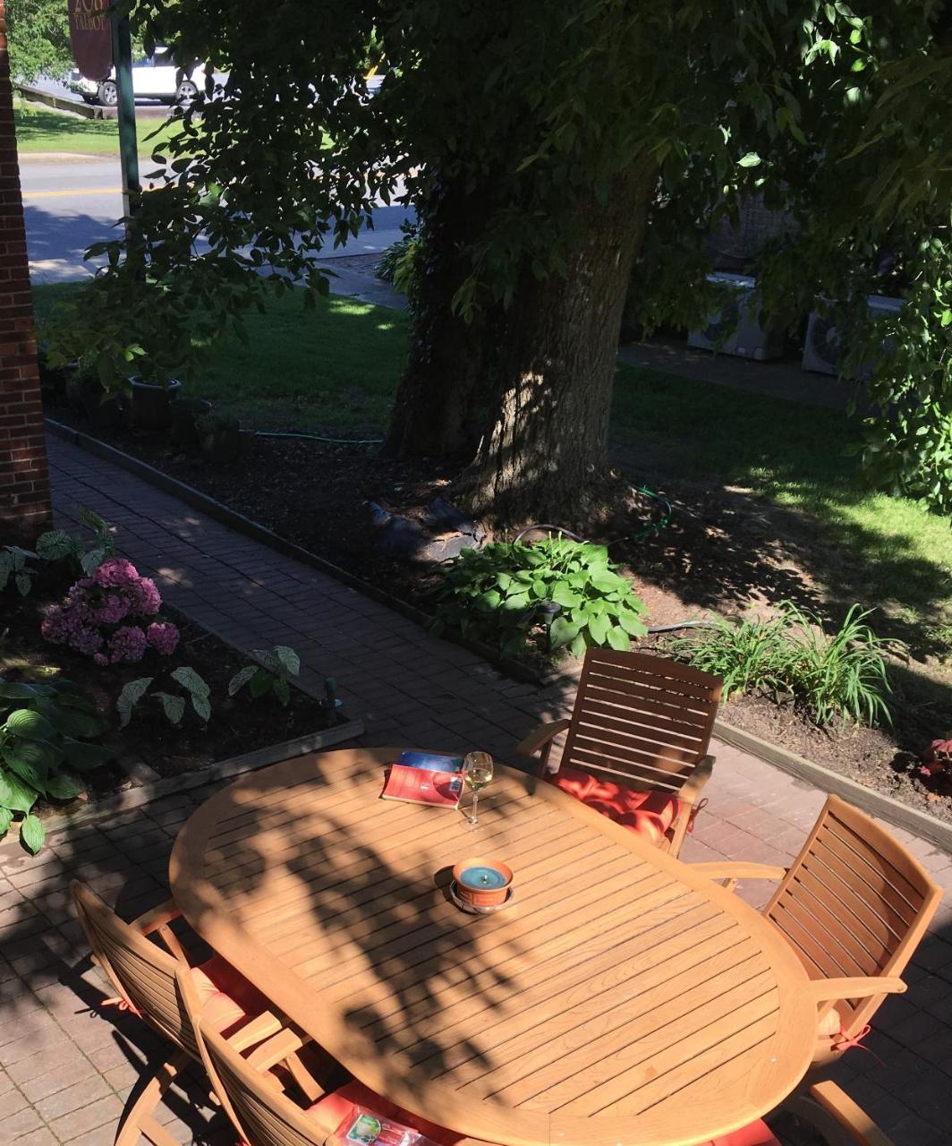 Parsonage Inn Bed And Breakfast 圣迈克尔斯 外观 照片