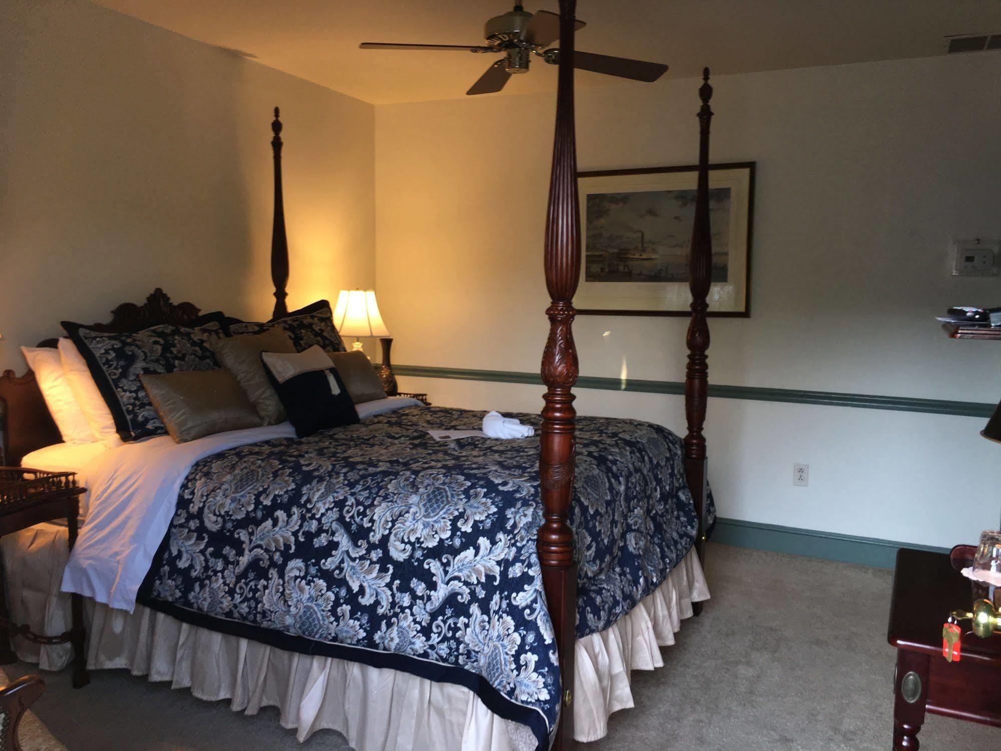 Parsonage Inn Bed And Breakfast 圣迈克尔斯 外观 照片