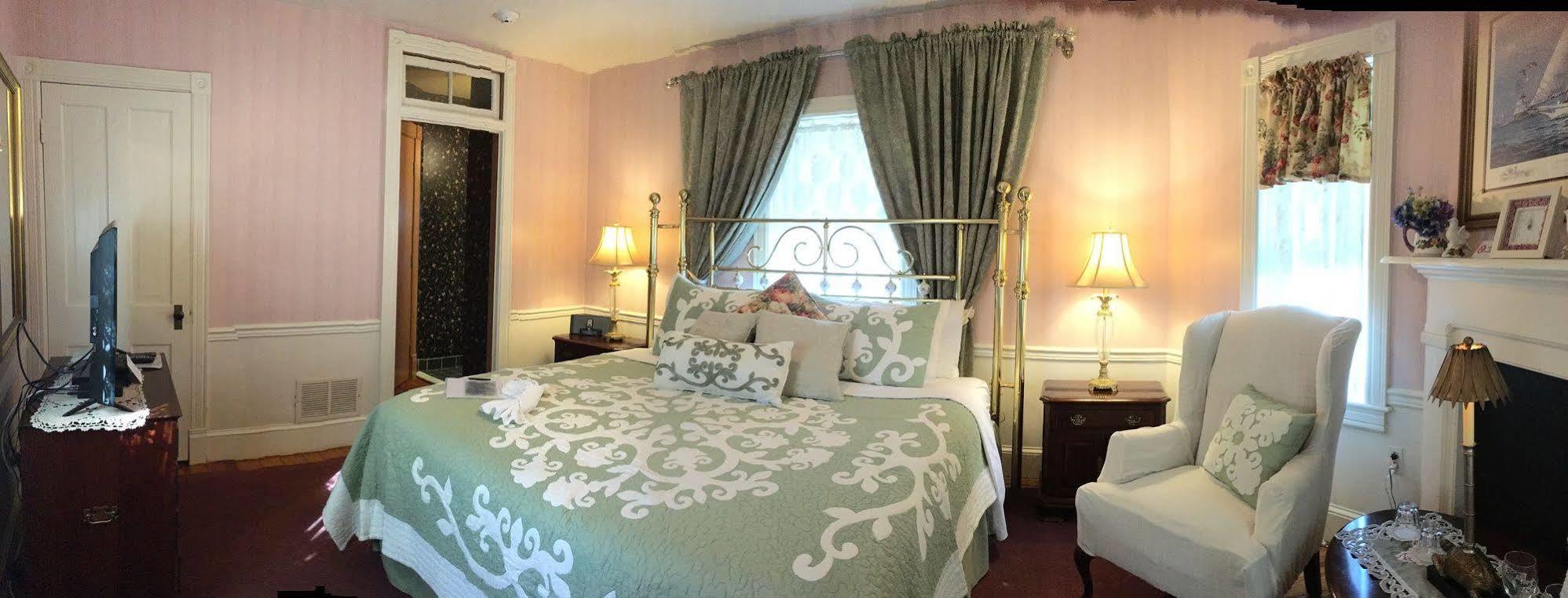 Parsonage Inn Bed And Breakfast 圣迈克尔斯 外观 照片